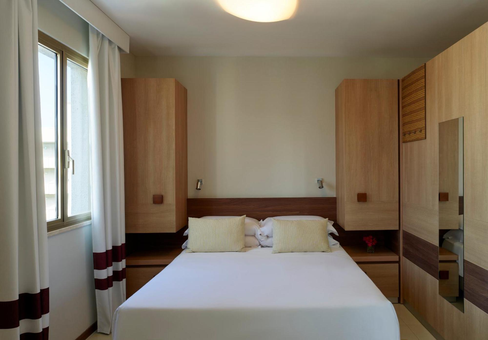 Serena Majestic Residence Montesilvano Marina Zimmer foto